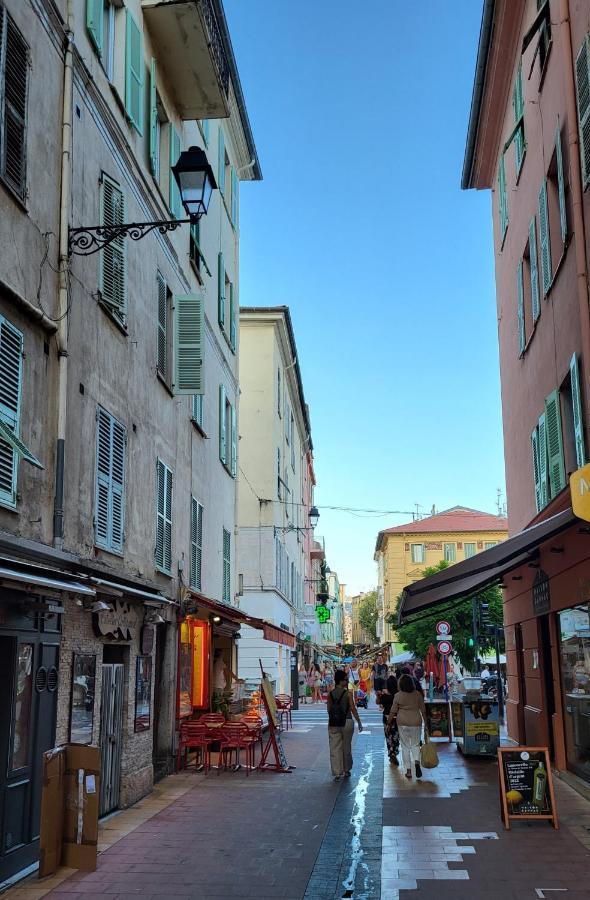 Apartamento Patio De La Pietonne Menton Exterior foto